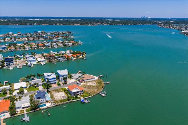 11050 5TH STREET E, Treasure Island, FL 33706
