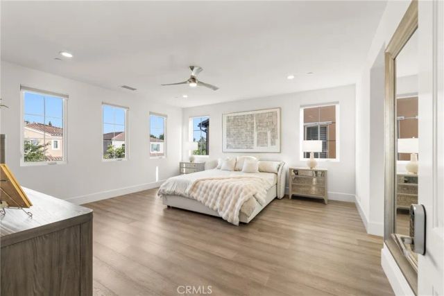 65 Glacier Valley, Irvine, CA 92602