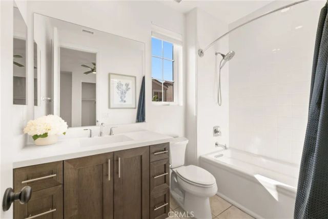 65 Glacier Valley, Irvine, CA 92602