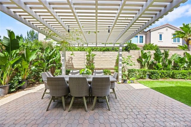 65 Glacier Valley, Irvine, CA 92602