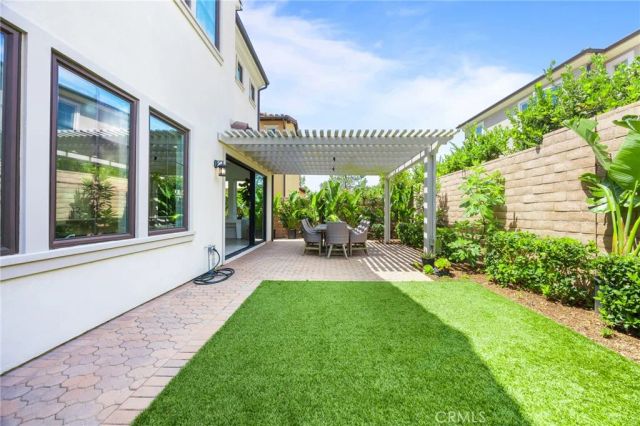 65 Glacier Valley, Irvine, CA 92602