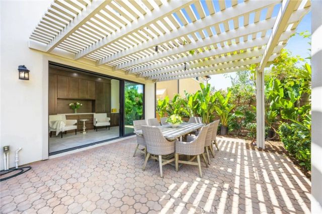65 Glacier Valley, Irvine, CA 92602