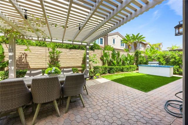 65 Glacier Valley, Irvine, CA 92602
