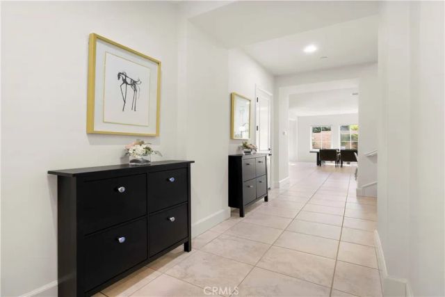 65 Glacier Valley, Irvine, CA 92602