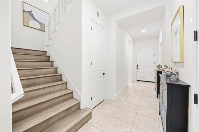 65 Glacier Valley, Irvine, CA 92602