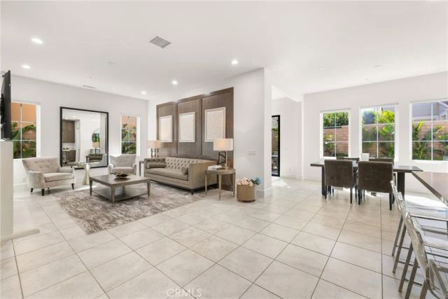 65 Glacier Valley, Irvine, CA 92602