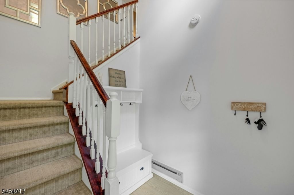 1503 Cornwall Rd, Mahwah Twp., NJ 07430 — photo 4