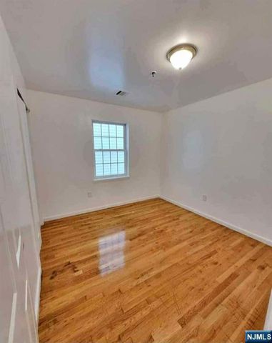 12 Bergen Avenue 1, Jersey City, NJ 07305