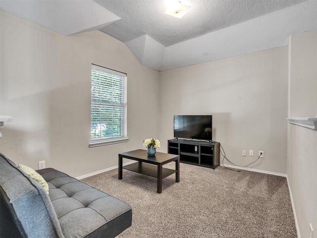 6108 Hubbell Drive, Pearland, TX 77584