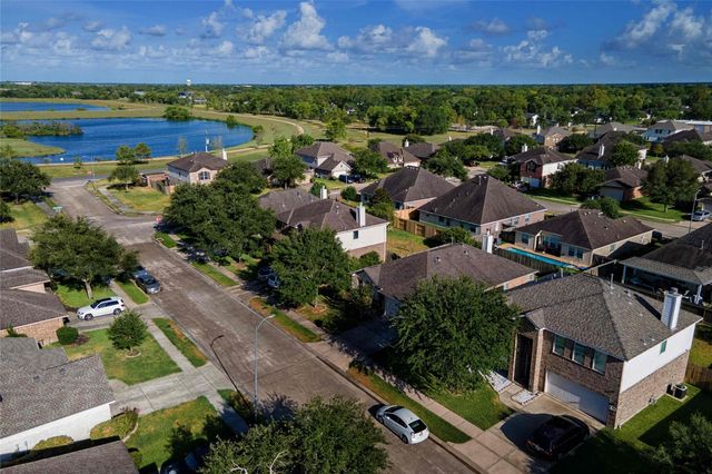 6108 Hubbell Drive, Pearland, TX 77584