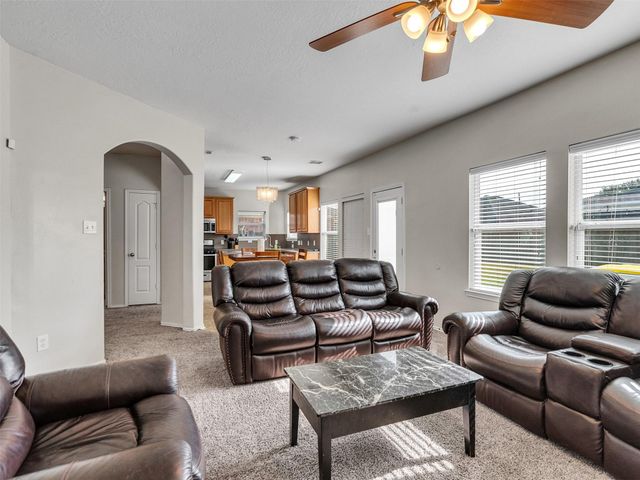 6108 Hubbell Drive, Pearland, TX 77584