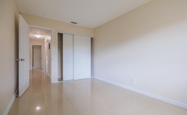 4755 ORLEANS Court B, West Palm Beach, FL 33415