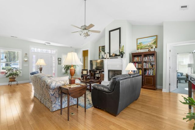 842 Captain Toms Crossing, Johns Island, SC 29455