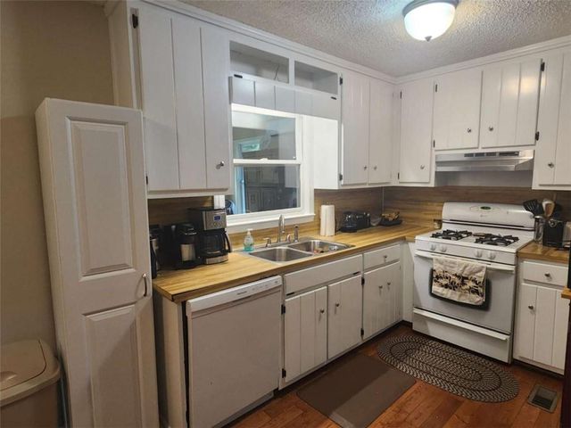 403 N Stringer Road N, Canton, GA 30115