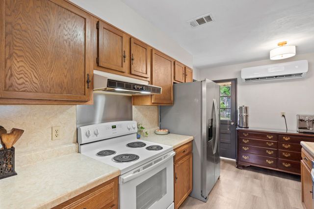 4838 QUINCE RD, Memphis, TN 38117