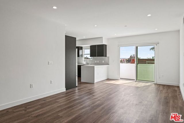 1830 Selby 105, Los Angeles, CA 90025