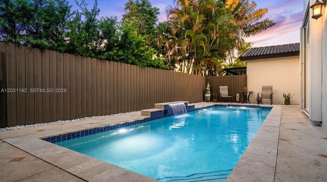 1084 SW 142nd Pl, Miami, FL 33184