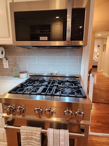 474 Tremont St, Duxbury, MA 02332