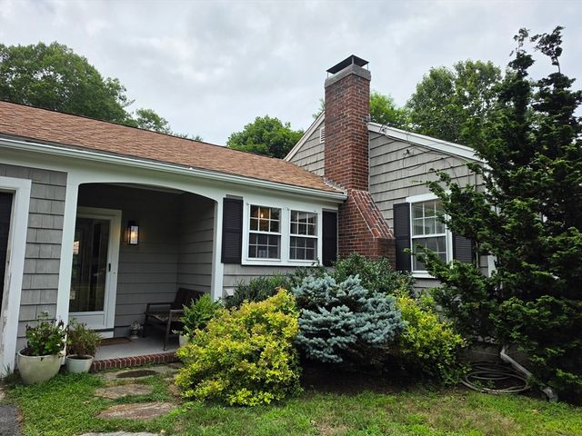 474 Tremont St, Duxbury, MA 02332