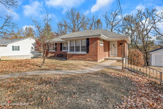222 INDIAN MEADOW DRIVE, Jefferson City, MO 65101