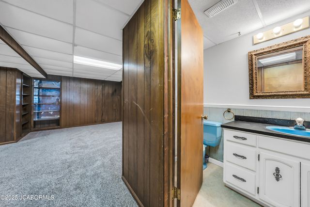 222 INDIAN MEADOW DRIVE, Jefferson City, MO 65101