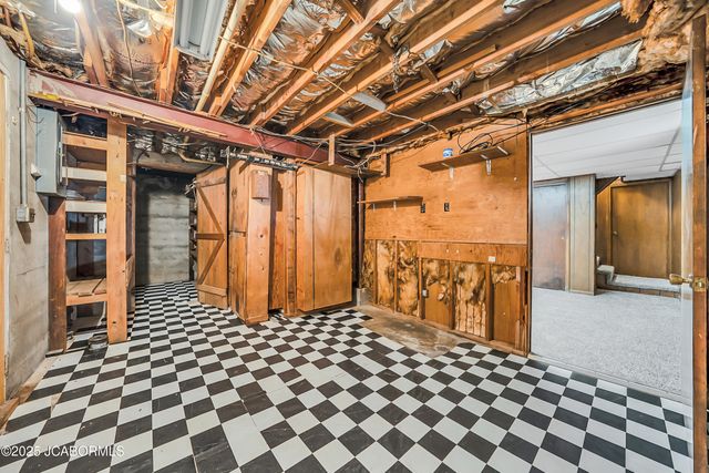 222 INDIAN MEADOW DRIVE, Jefferson City, MO 65101