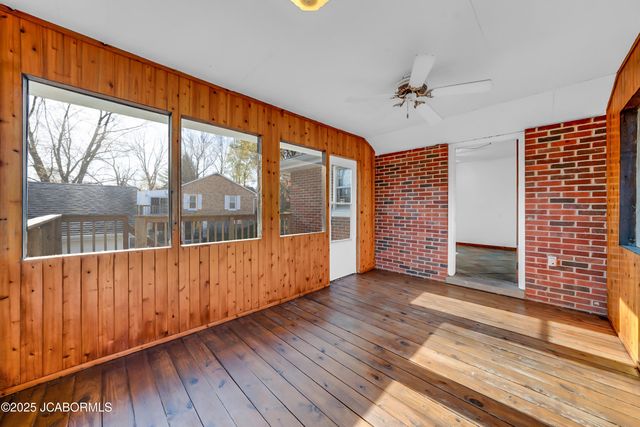 222 INDIAN MEADOW DRIVE, Jefferson City, MO 65101