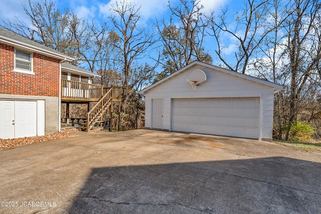 222 INDIAN MEADOW DRIVE, Jefferson City, MO 65101