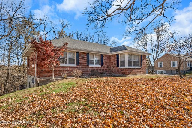 222 INDIAN MEADOW DRIVE, Jefferson City, MO 65101