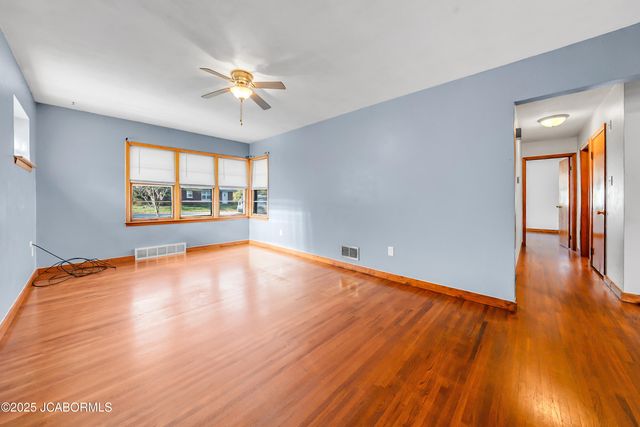 222 INDIAN MEADOW DRIVE, Jefferson City, MO 65101