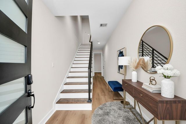 1603 Sylvester Road, Houston, TX 77009