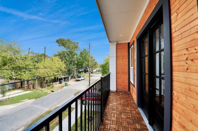 1603 Sylvester Road, Houston, TX 77009