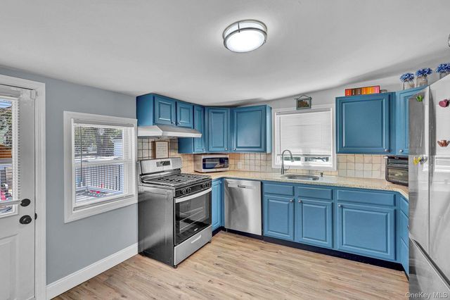 75 2nd Avenue, East Rockaway, NY 11518
