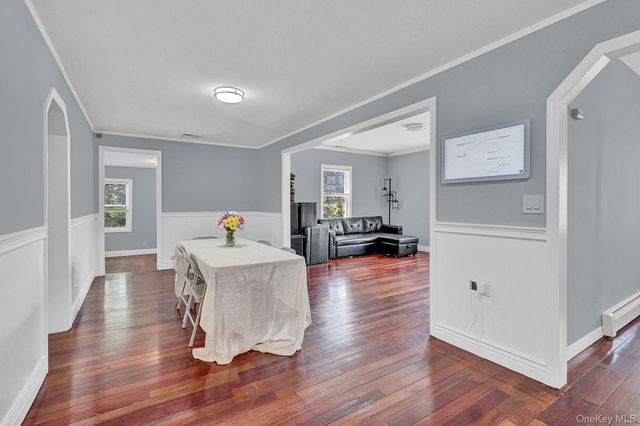75 2nd Avenue, East Rockaway, NY 11518