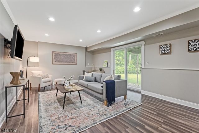 45 Magnolia Ave, Denville Twp., NJ 07834