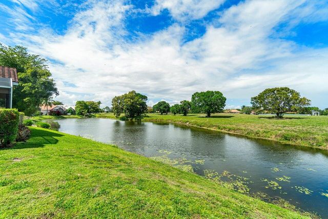 2730 Linkside Drive, Wellington, FL 33414