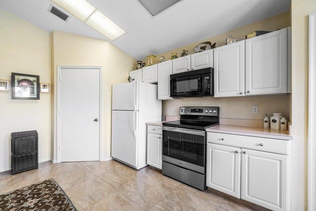 2730 Linkside Drive, Wellington, FL 33414