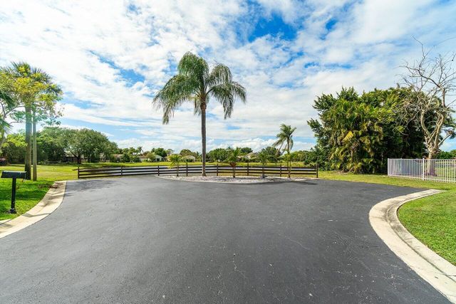 2730 Linkside Drive, Wellington, FL 33414