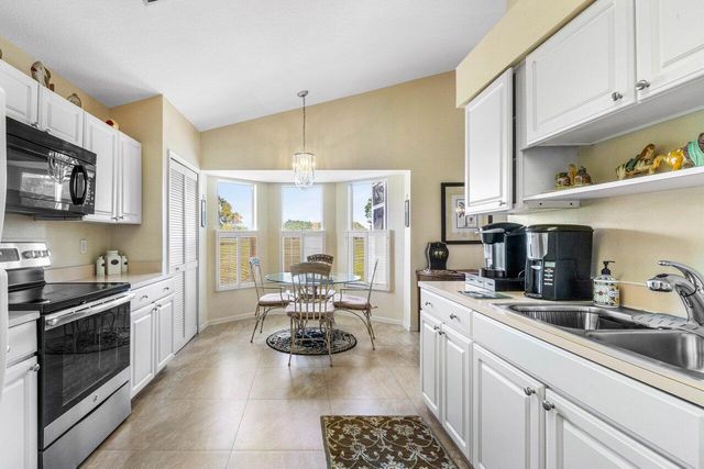 2730 Linkside Drive, Wellington, FL 33414