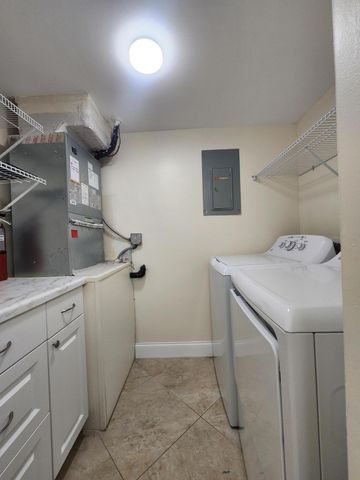 310 Knotty Pine Circle A-1, Greenacres, FL 33463