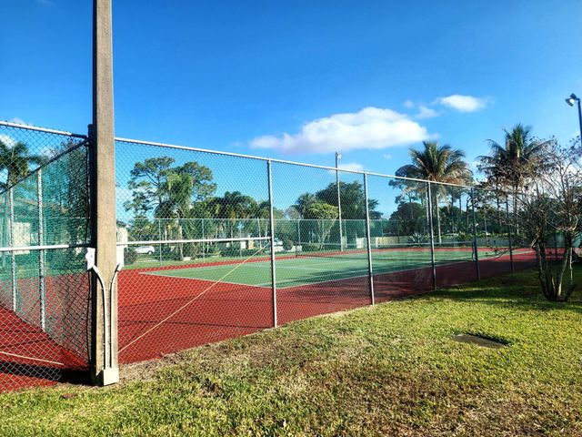 310 Knotty Pine Circle A-1, Greenacres, FL 33463