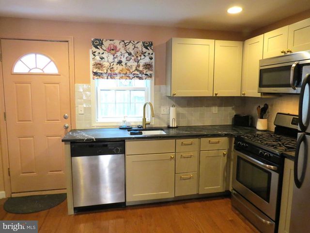 1424 S ORIANNA ST, Philadelphia, PA 19147