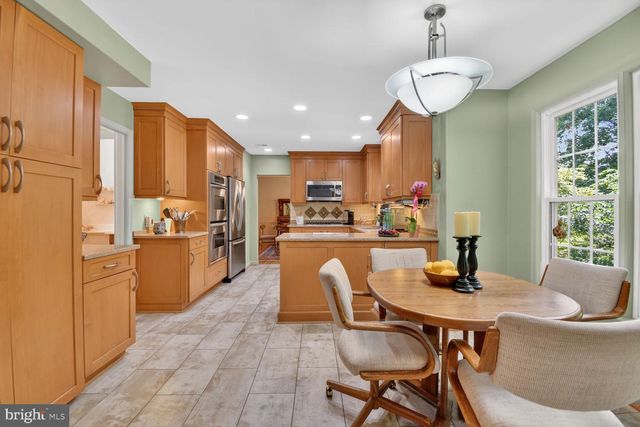 8216 INVERNESS HOLLOW TER, Potomac, MD 20854