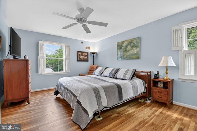 8216 INVERNESS HOLLOW TER, Potomac, MD 20854