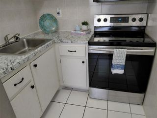 1433 SW 24th Ct 2, Fort Lauderdale, FL 33315