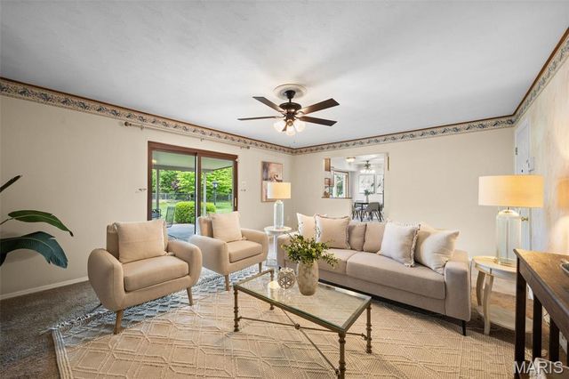 657 Damascus Drive, St Louis, MO 63125