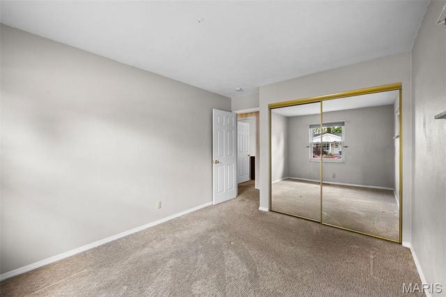 657 Damascus Drive, St Louis, MO 63125