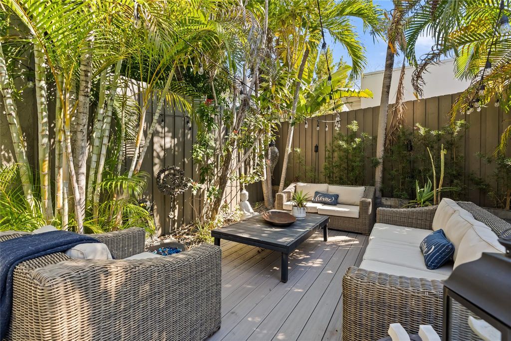 228 NE 16th Terrace, Fort Lauderdale, FL 33301