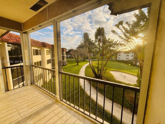 411 S Hollybrook Drive 305, Pembroke Pines, FL 33025