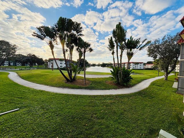 411 S Hollybrook Drive 305, Pembroke Pines, FL 33025